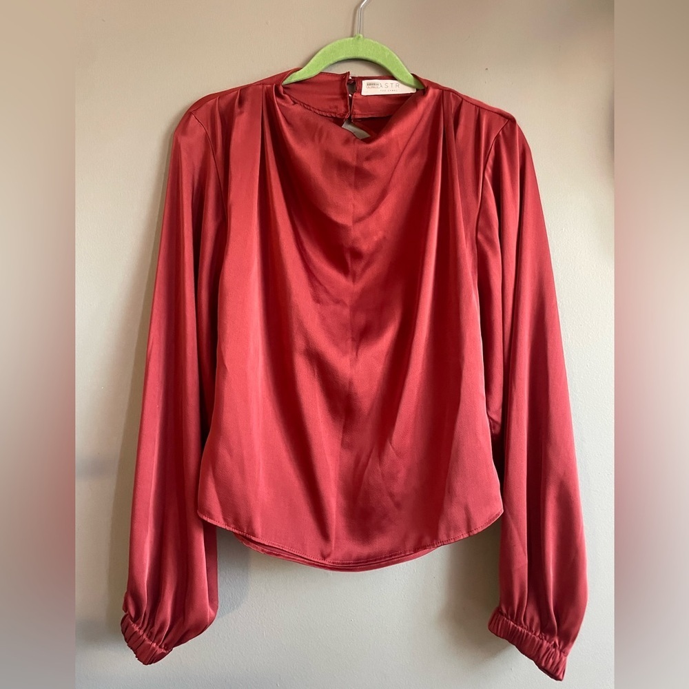 ASTR THE LABEL VERONICA OPEN-BACK TOP - Picture 6 of 7